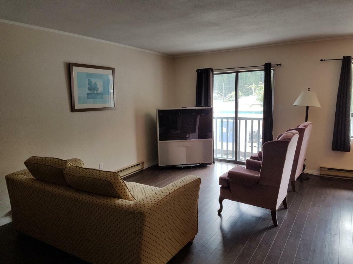 Indoor Comfort In An Outdoor Paradise Sleeps 4- 5 Min To Golf & Ski Apartman Kimberley Kültér fotó